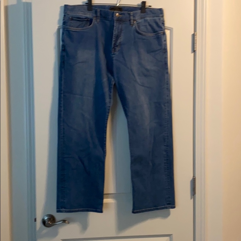 Men’s jeans 38/29. Relaxed fit, worn couple times